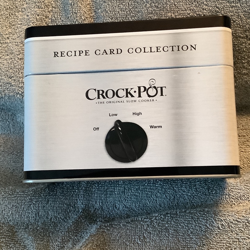 Crock-Pot Recipe Card Collection Tin - Silver & Black